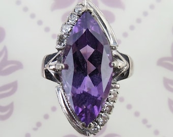 Bright marquise natural amethyst 18k white gold diamond accents vintage retro ring size 4.5
