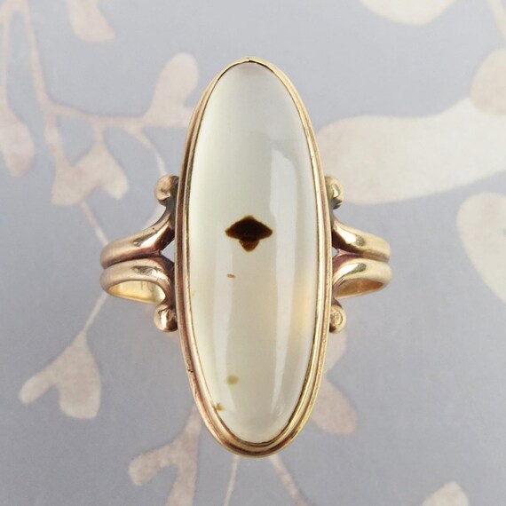 Like a solo bird in flight natural agate 10k yellow gold vintage ring size 6