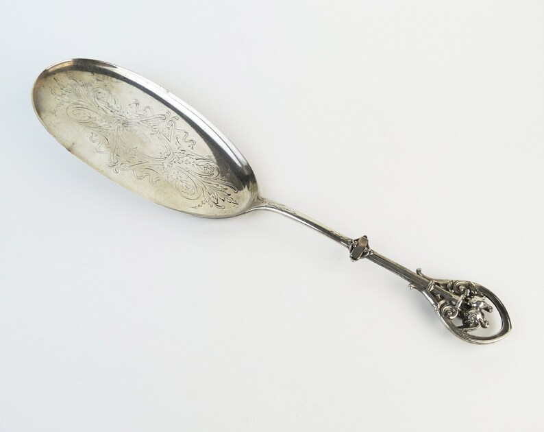 Antique two doves Krider /& Biddle 1860s Ornate engraved serving spoon sterling silver