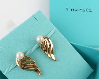 Tiffany & Co pre owned 14k yellow gold wave with Akoya pearl accents clip on earrings
