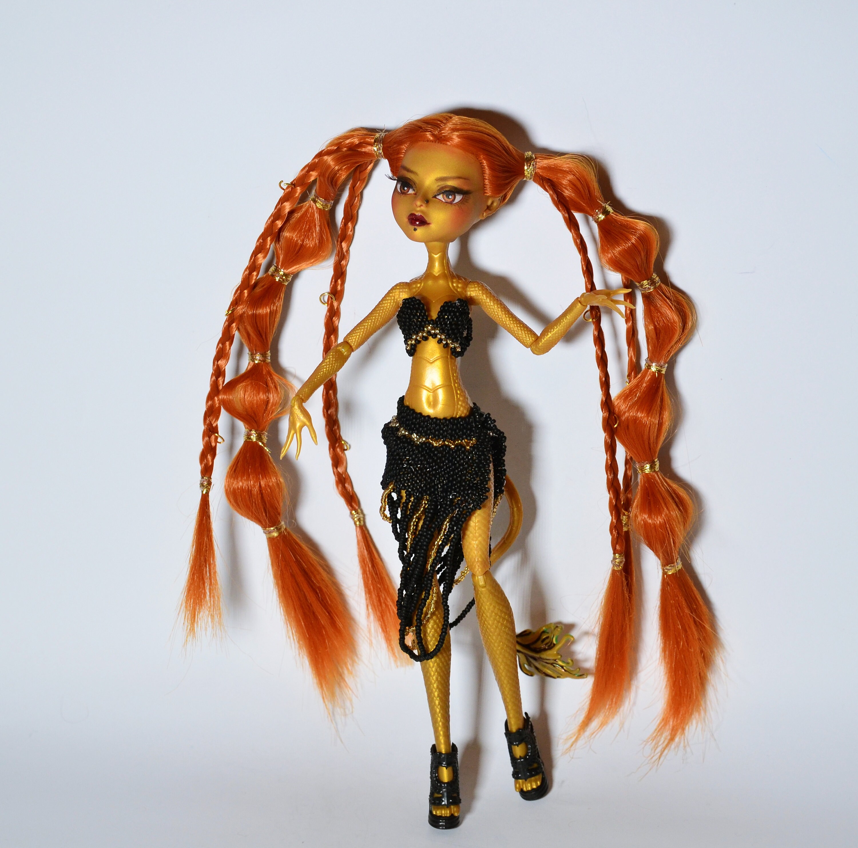 Monster high gold doll cheap