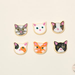 1:6 Miniature Cat Cookies 6pc, Mini Sweets 1/6 Playscale Dollhouse Fake Food None