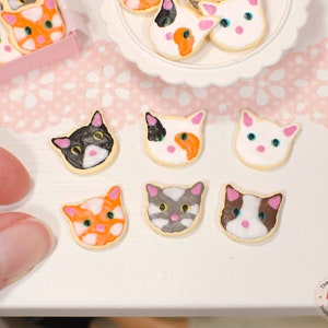 1:6 Miniature Cat Cookies 6pc, Mini Sweets 1/6 Playscale Dollhouse Fake Food image 2