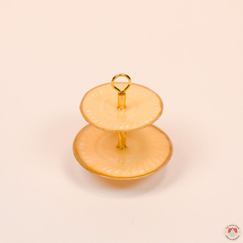 Soporte de postres en miniatura de 2 niveles a escala 1:12, bandeja escalonada para casa de muñecas, mini expositor de té. Yellow Solid