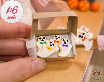 1:6 Miniature Ghost Cookies (4pc), Cookies for Barbie or Blythe for Halloween, Playscale Dollhouse Food