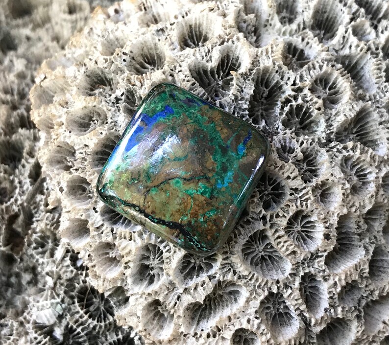 Natural Dark Blue And Green SingleLooseGemstone Azurite Malachite Cabochon. AA