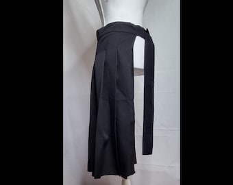 Inception pleated Skirt belt in black LONG SKIRT - FREE registered international shipping (Tracking code)