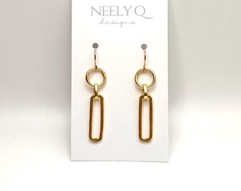 Pendientes geométricos dorados