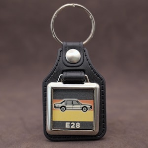BMW E28 5 Series Keyring - Leatherette & Chrome Classic Sports Sedan Keyfob
