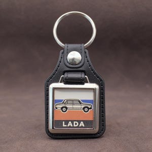 Llavero Lada Riva - VAZ-2105 - AvtoVaz - Llavero clásico de cuero sintético y cromo