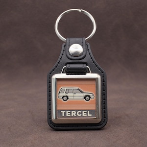 Llavero Toyota Tercel Wagon - Cuero sintético y cromado 4x4 JDM