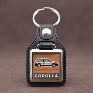 Toyota Corolla AE82 GT Keyring - Leatherette & Chrome Classic Japanese Sports Hatchback Keyfob