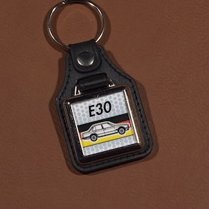 Keyring BMW E46 CABRIO CONVERTIBLE HARDTOP M PAKET M3 330 I D Badge  Keychain 