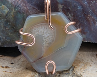 Handgemachter Wire Wrapped Cabochon - Brasilianischer Achat
