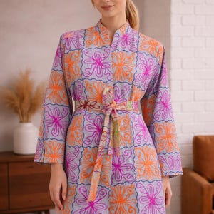 Vestaglia kimono Kantha fatta a mano / Cappotto trapuntato boho ricamato / Giacca lunga spolverino vintage