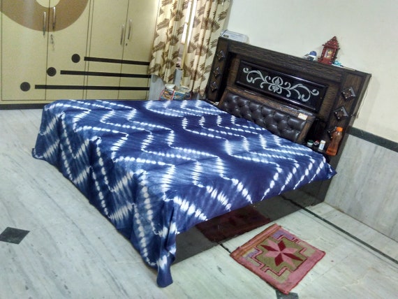 Handmade Tie Dye Cotton Flat Bed Sheet Bedroom Decor Indigo Blue Printed King Size Double Bed Sheet Soft Cotton Bed Sheet Throw