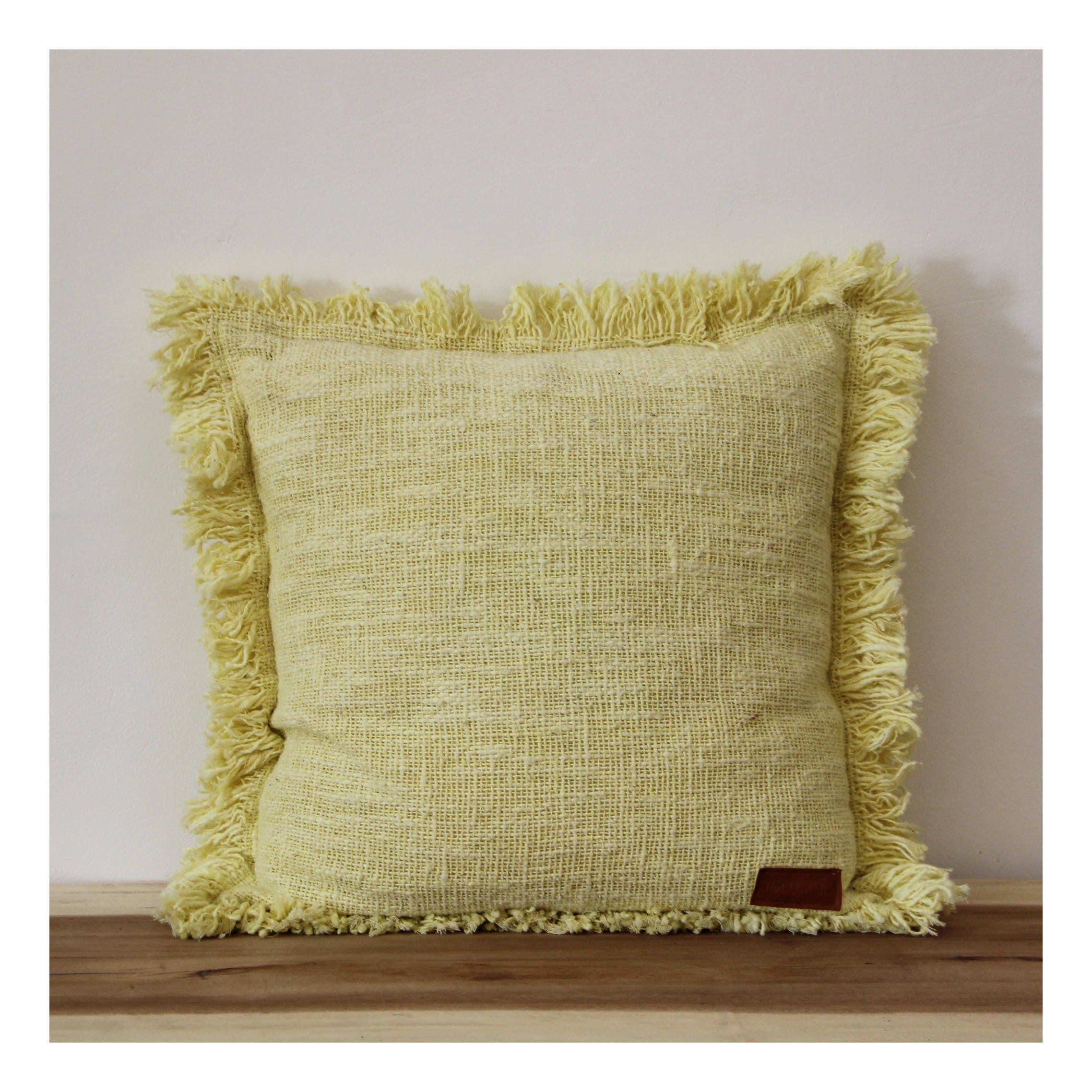 Housse de Coussin Jaune/Yellow Cover Cushion With Fringe