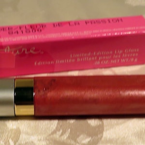 Mary Kay Limited Edition Lip Gloss Passion Flower Wear alone or over lipstick Long one 4&quot; long .28 oz. Full size InonasCosmetics