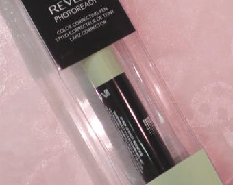 Instant face Concealer Color Correcting Pen for redness-010 shade Full sz. 0.08 oz. 4-3/4" long Sealed for protection Apply around blemishes