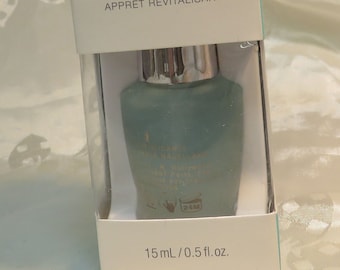 Infinite Shine Conditioning Primer for Nails OPI brand 0.5 oz. Its a base coat Prevents nails from breaking during wear Lotus flower oil