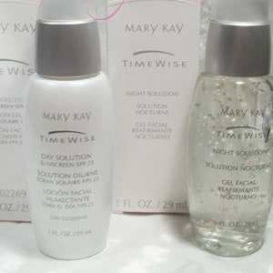 Mary Kay Timewise Day and Night Solution set for face 1 oz each Full bottles Reverses signs of aging 4 Sold InonasCosmetics