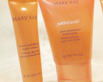 Mary Kay Peach Satin Hands Mini set of 2 - Extra Emollient Pink Night Cream for very dry skin .42 oz - Smoothie Hand Scrub 2 oz Anti-Aging