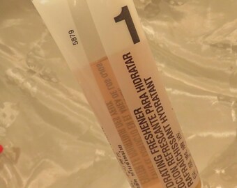 Mary Kay for Dry Skin Hydrating Freshener Anti-Aging 3.8 fl. oz. container -Please view 1st photo for amount left-Reduced Price! 6-1/8" long