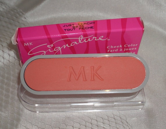 Mary Kay Peach Lip Makeup