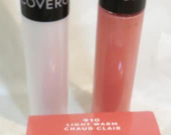 Lip Color lipstick Set peach-mauve shade 910 and Moisturizing clear top coat .13 oz total Lasts up to 24-hours Outlast All-day Covergirl