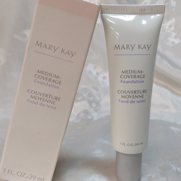 Mary Kay Medium Coverage face Foundation Ivory 105 Normal to oily skin Oil control Silky smooth 1 oz. Full tube Sale InonasCosmetics