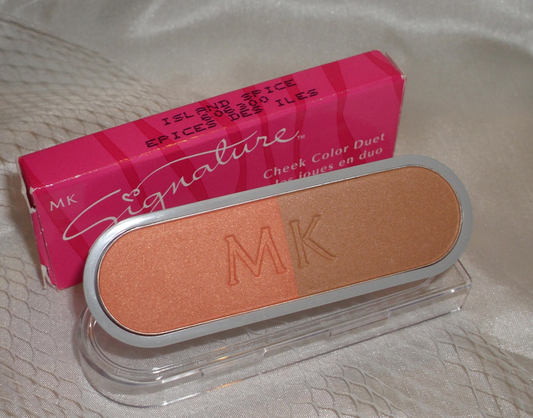 Island Spice Mary Kay blush Cheek Color Duet beautiful shades in Free  Shipping on 2nd eye color or cheek color Sale Sold