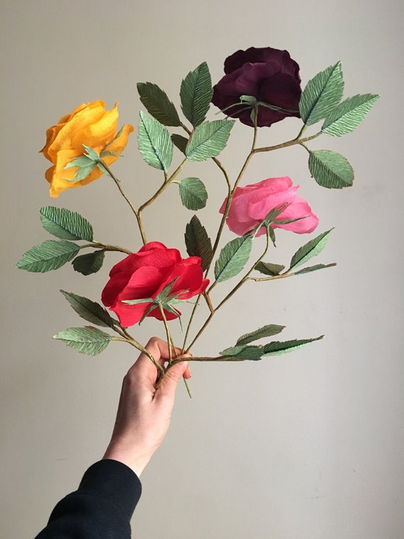 Rosa de flor de papel de tallo único envuelta - Etsy España Rosa de flor de papel de tallo único envuelta - Etsy España
