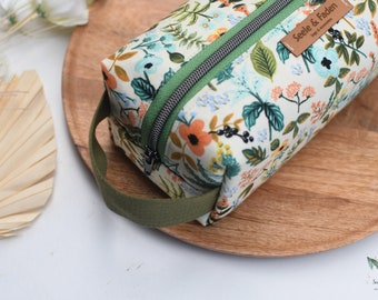 Pina *~* Needle bag / accessory bag / pencil case / green & cream