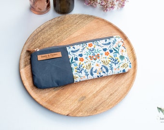 Imela - cosmetic bag / case / tulips / gray & rose