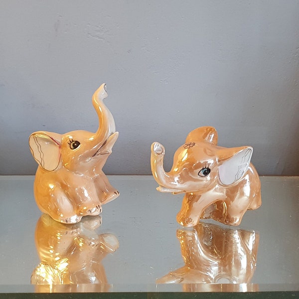 Figurine vintage en porcelaine. "Couple d'éléphants". 1970. Made in Germany.