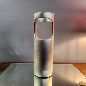 Vase cylindrique vintage en fonte d&#39;aluminium. 1970.