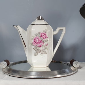Cafetera Art Déco en porcelana de Limoges. Fabricado en Francia en 1930.