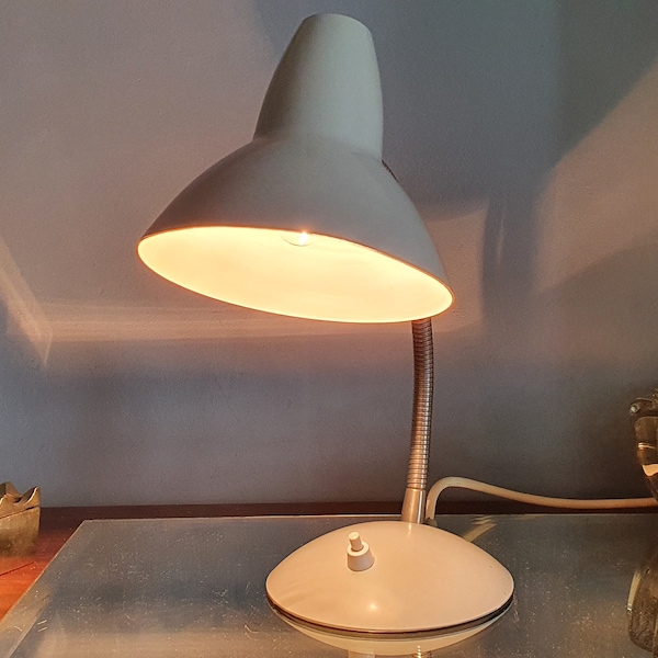 Lampe de bureau vintage orientable. 1950/1960.