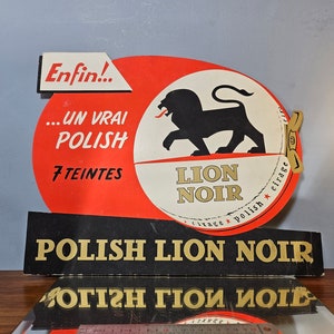 Vintage-Werbeplakat aus Pappe „BLACK LION“. Hergestellt in Frankreich, 1950er Jahre.