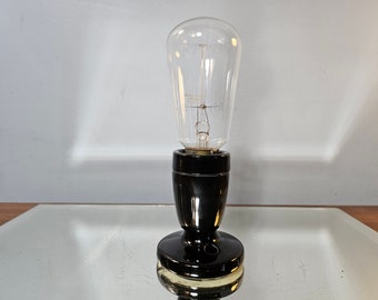 Retro style wall lamp in black ceramic type E27 for screw-in bulb.