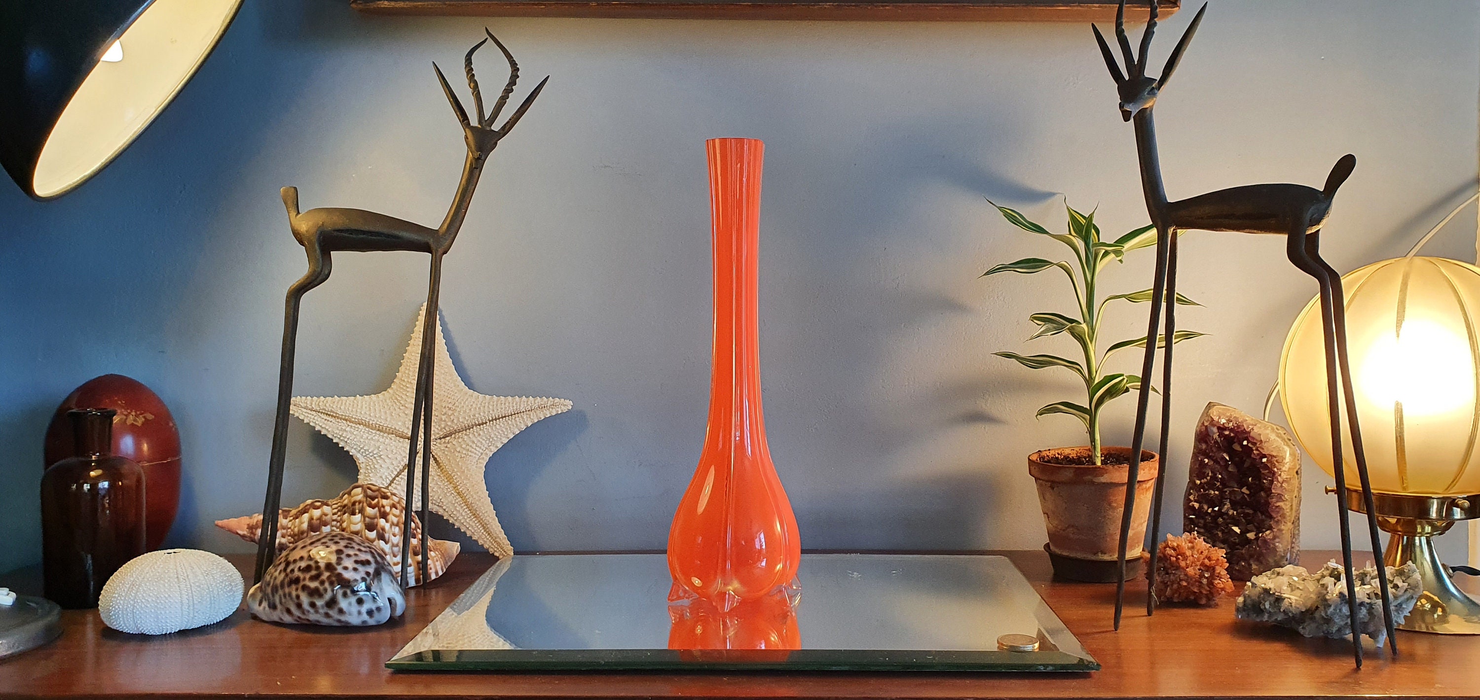 Vase Soliflore en Verre Teinté Orange. Made in France 1950. Vase Vintage Orange.