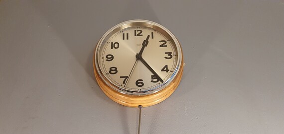 Reloj de p ndulo vintage Mauthe Synchron con caja de madera y