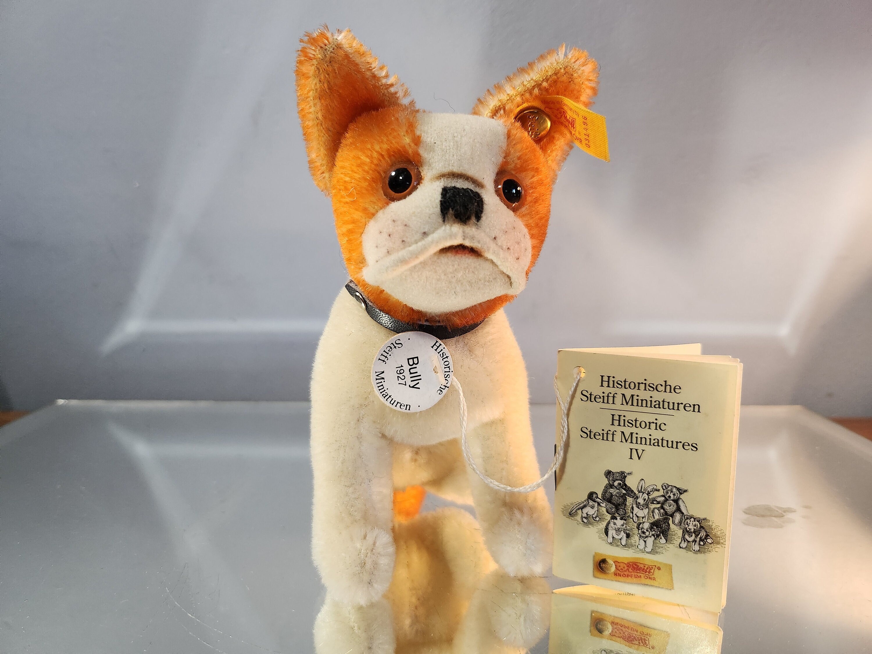 Orange and White Steiff Bully Replica 1927. 031496. Vintage Steiff