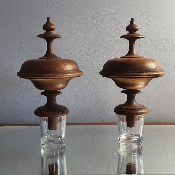 Decorative wooden spinning tops for bed, pediment, wardrobe, clock. 1900 Made in France.