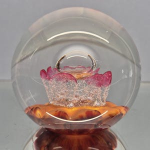 Selkirk Glass Topaz paperweight numbered 60/500. 1994 Made in Scotland. 8.5 cm.