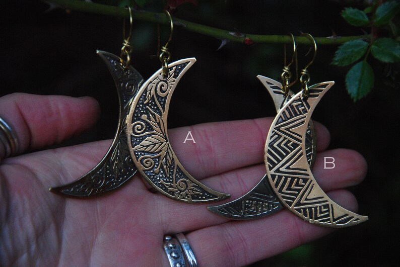 Boucles d'oreilles Lune faucille en laiton gravé, deux motifs au choix image 3