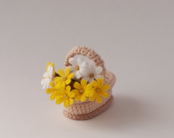 Miniature daisies Miniature crochet yellow flowers Dollhouse bouquet Tiny crochet flowers Dollhouse Plant 1/12 Scale