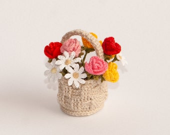 Miniature crochet flowers bouquet Crochet Dollhouse Tiny crochet flowers Crochet flower basket Basket Roses Daisy Dollhouse Miniature