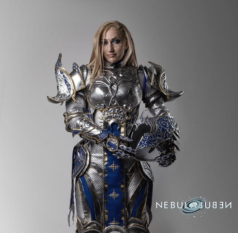 DameAylin armor made with 3d printed details.