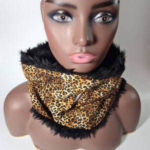 Leopard print scarf, Gentle Faux Fur Lined, Winter Scatf, Round Neck Scarf, unisex wamer scarf, Warm Fleece Tube Scarf.